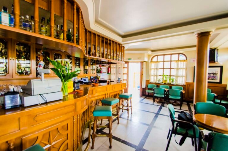 Cafeteria4