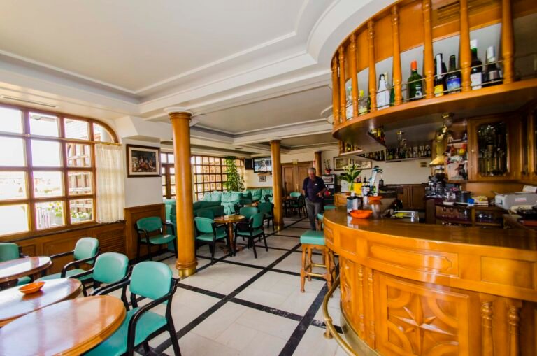 Cafeteria6